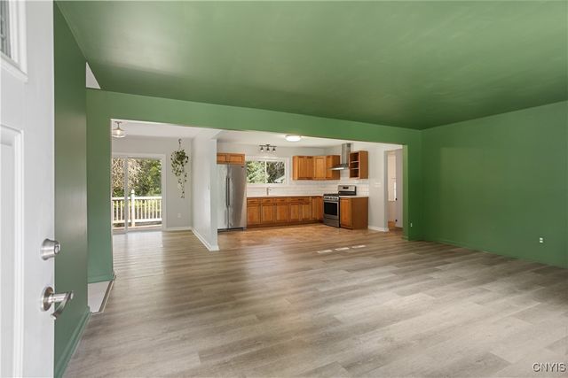 8583 Green Lakes Road, Manlius, NY 13066