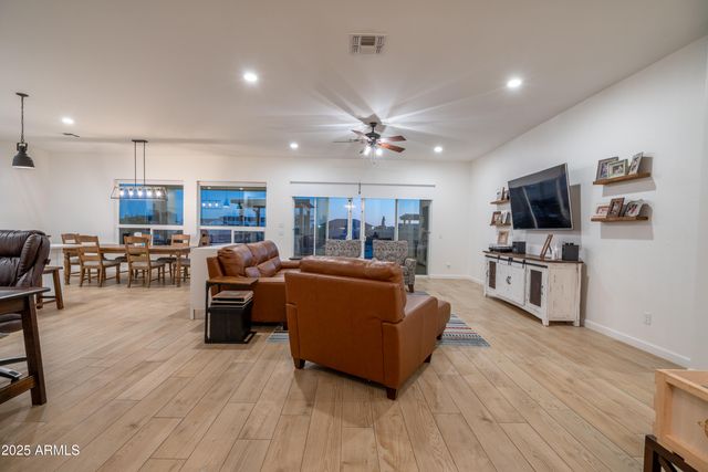 4017 E BUD Lane, San Tan Valley, AZ 85140