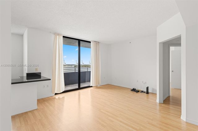 1330 West Avenue 1406, Miami Beach, FL 33139
