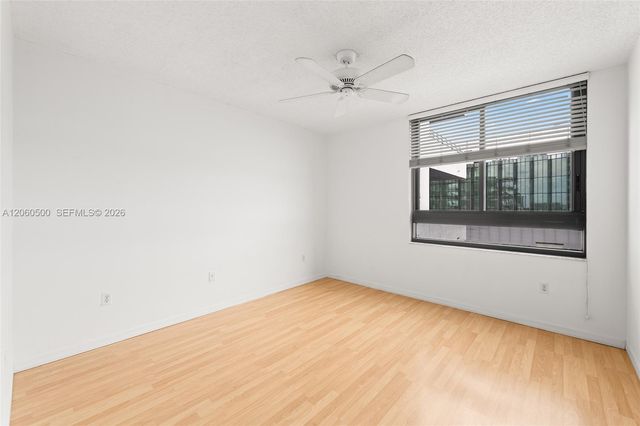 1330 West Avenue 1406, Miami Beach, FL 33139