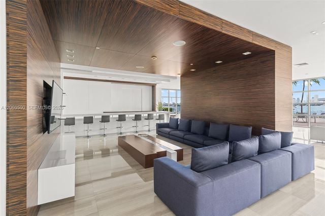 1330 West Avenue 1406, Miami Beach, FL 33139