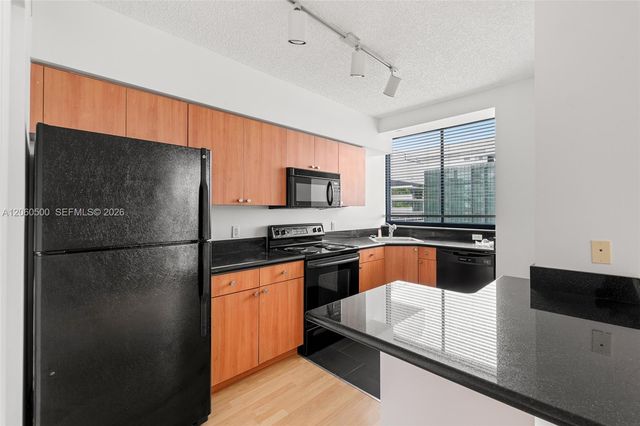 1330 West Avenue 1406, Miami Beach, FL 33139