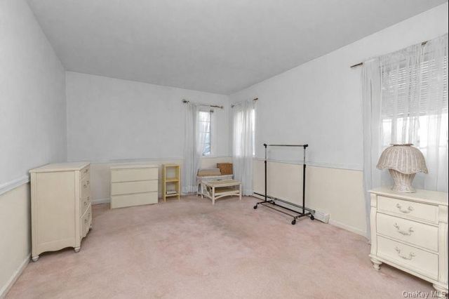 39 Fleets Cove Road, Huntington, NY 11743