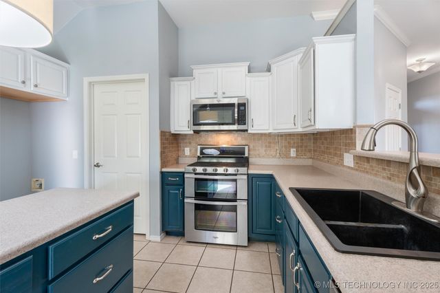 605 N Spruce Avenue, Bartlesville, OK 74006