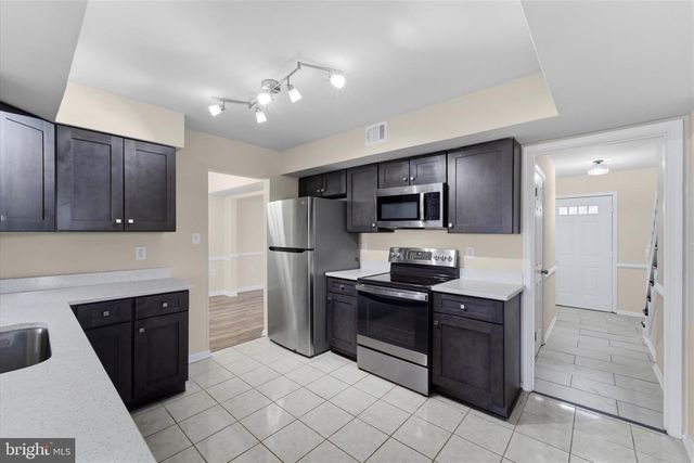 13511 CHEVY CHASE CT, Chantilly, VA 20151