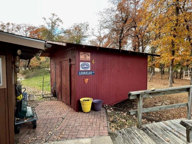 7118 Back Forty Court, Granbury, TX 76049