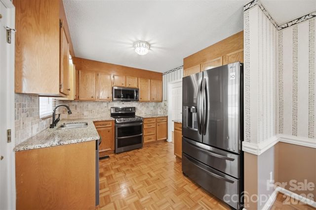 4455 Magnolia Lane, Hudson, NC 28638