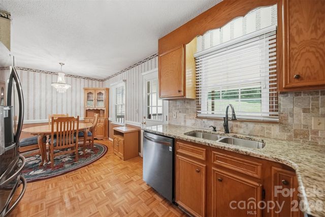 4455 Magnolia Lane, Hudson, NC 28638