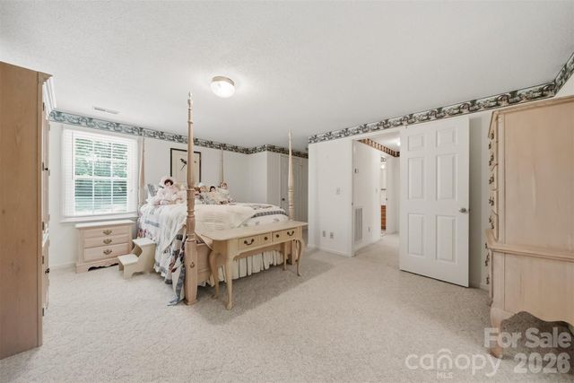 4455 Magnolia Lane, Hudson, NC 28638