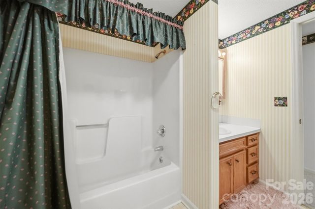 4455 Magnolia Lane, Hudson, NC 28638