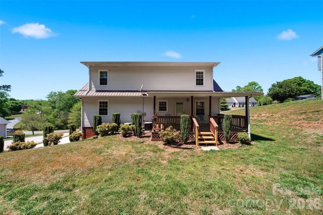 4455 Magnolia Lane, Hudson, NC 28638