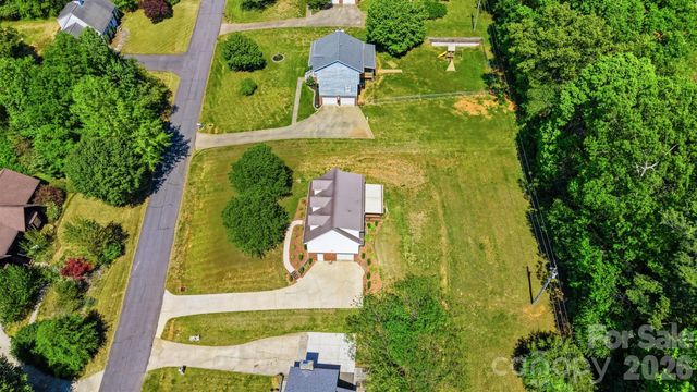 4455 Magnolia Lane, Hudson, NC 28638