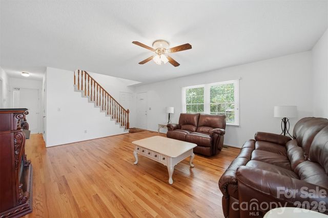 4455 Magnolia Lane, Hudson, NC 28638