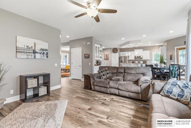 20134 Douglas Street, Omaha, NE 68022