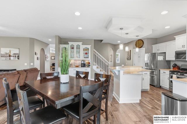 20134 Douglas Street, Omaha, NE 68022