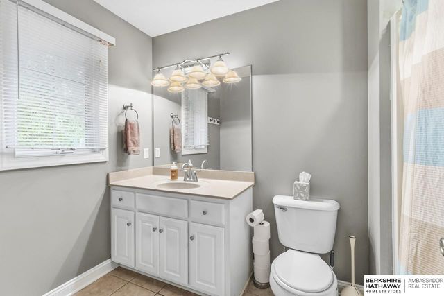 20134 Douglas Street, Omaha, NE 68022