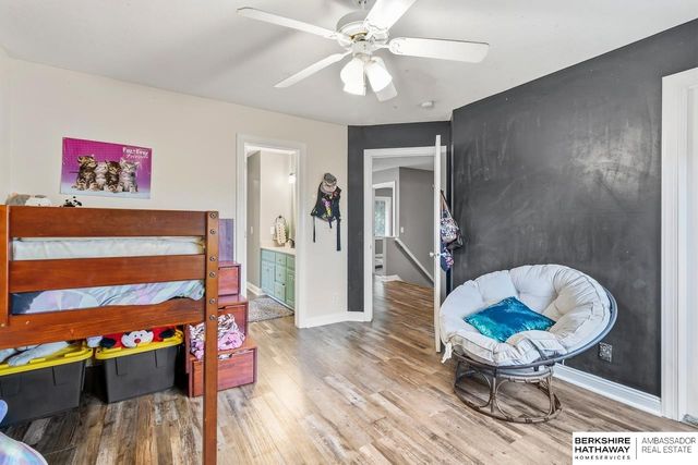 20134 Douglas Street, Omaha, NE 68022