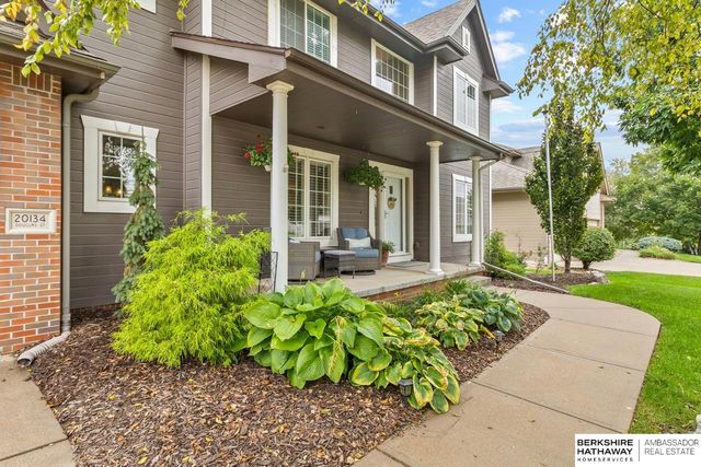 20134 Douglas Street, Omaha, NE 68022
