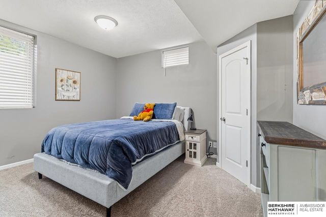 20134 Douglas Street, Omaha, NE 68022