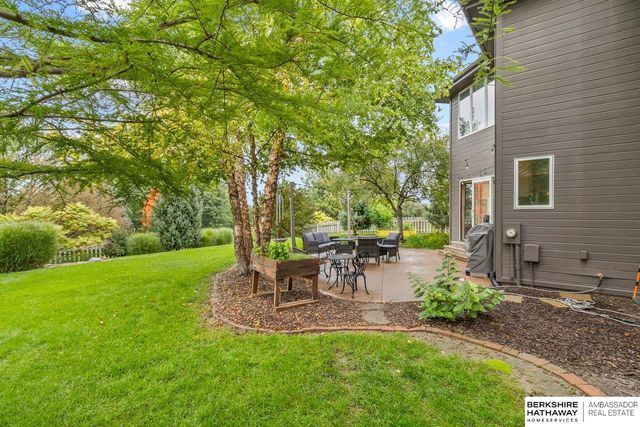 20134 Douglas Street, Omaha, NE 68022