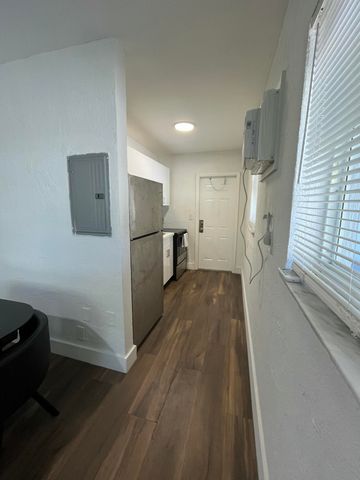 2300 NW 6th Street 2, Fort Lauderdale, FL 33311