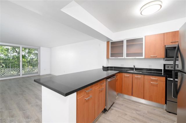 650 NE 64th St G510, Miami, FL 33138