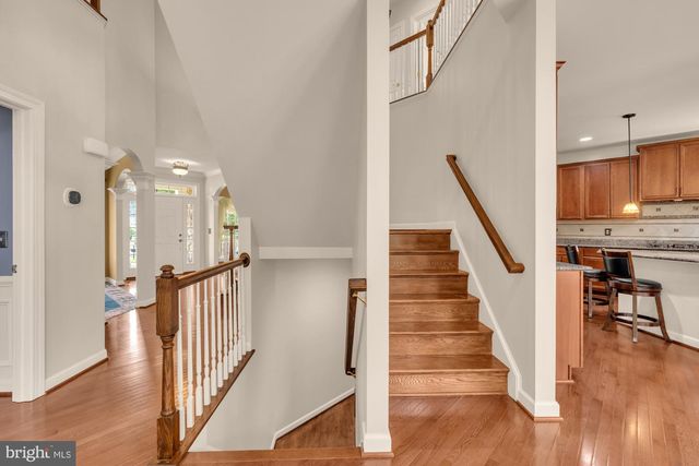 3232 LOST POND CT, Triangle, VA 22172