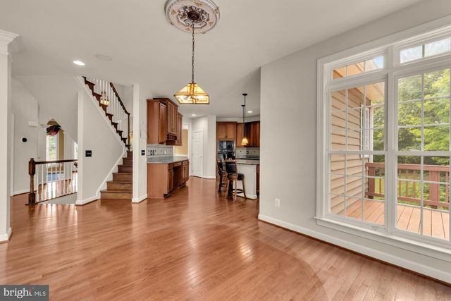 3232 LOST POND CT, Triangle, VA 22172
