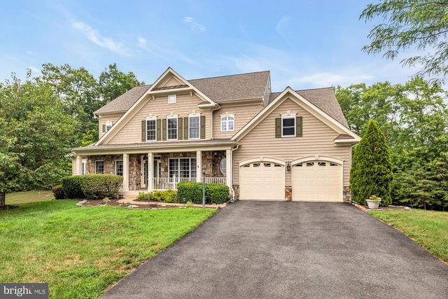 3232 LOST POND CT, Triangle, VA 22172