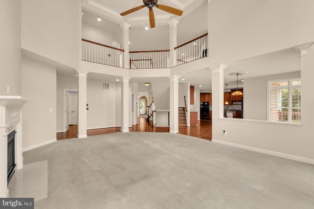 3232 LOST POND CT, Triangle, VA 22172