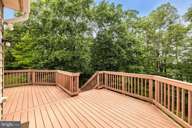 3232 LOST POND CT, Triangle, VA 22172