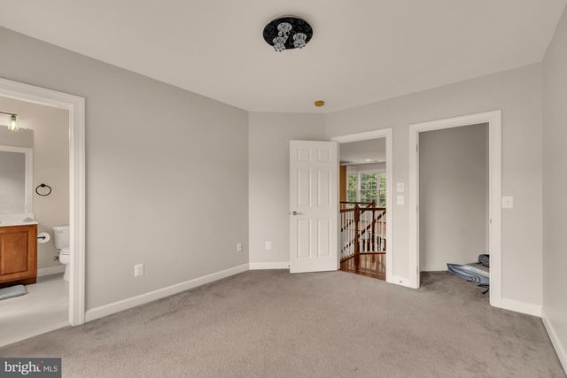 3232 LOST POND CT, Triangle, VA 22172