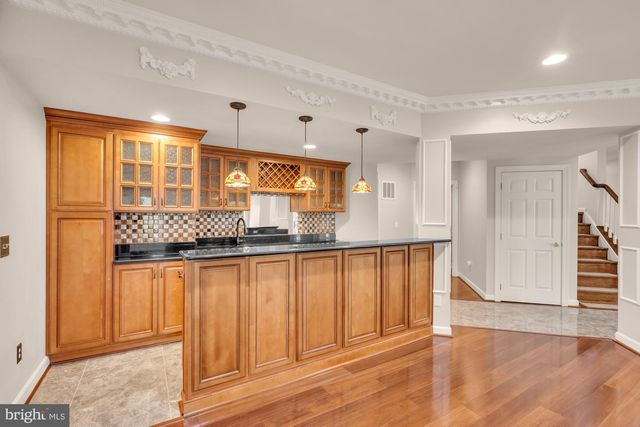 3232 LOST POND CT, Triangle, VA 22172