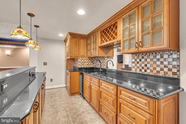 3232 LOST POND CT, Triangle, VA 22172