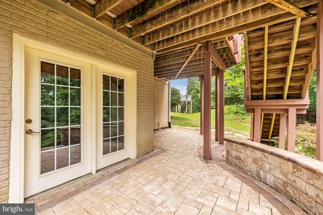 3232 LOST POND CT, Triangle, VA 22172