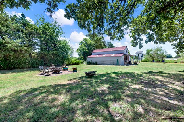 2403 State Highway 78 S, Farmersville, TX 75442
