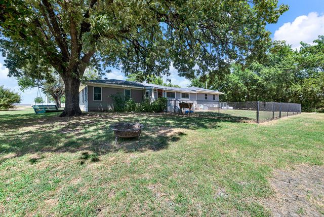 2403 State Highway 78 S, Farmersville, TX 75442