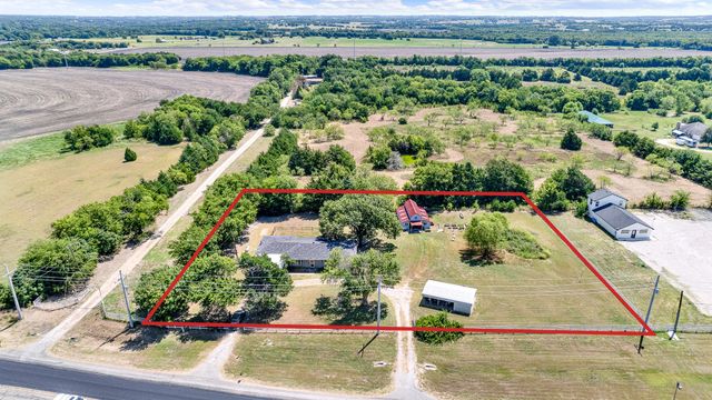 2403 State Highway 78 S, Farmersville, TX 75442