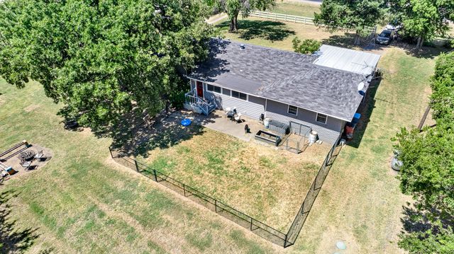 2403 State Highway 78 S, Farmersville, TX 75442