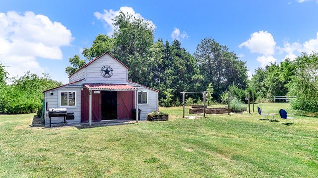 2403 State Highway 78 S, Farmersville, TX 75442