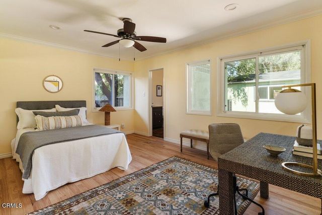 2061 N Roosevelt Avenue, Altadena, CA 91001