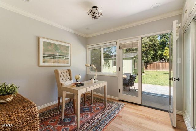 2061 N Roosevelt Avenue, Altadena, CA 91001