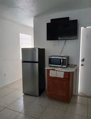 6505 Pines Pkwy 2, Hollywood, FL 33023