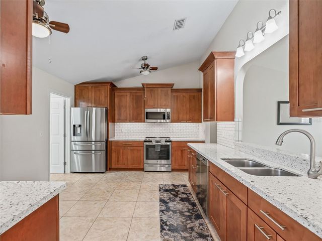 12115 SE 176TH LOOP, Summerfield, FL 34491