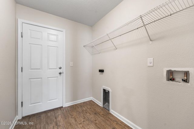 5529 NETTIE Road, Jacksonville, FL 32207