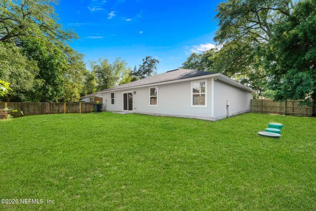 5529 NETTIE Road, Jacksonville, FL 32207