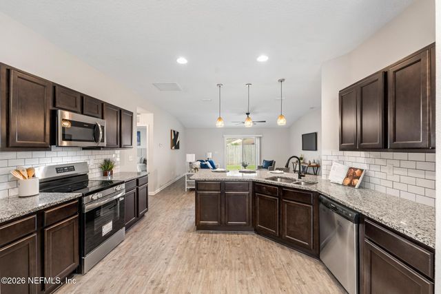 5529 NETTIE Road, Jacksonville, FL 32207