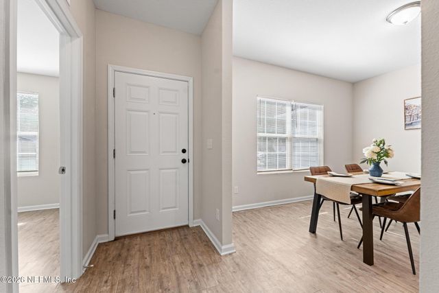 5529 NETTIE Road, Jacksonville, FL 32207