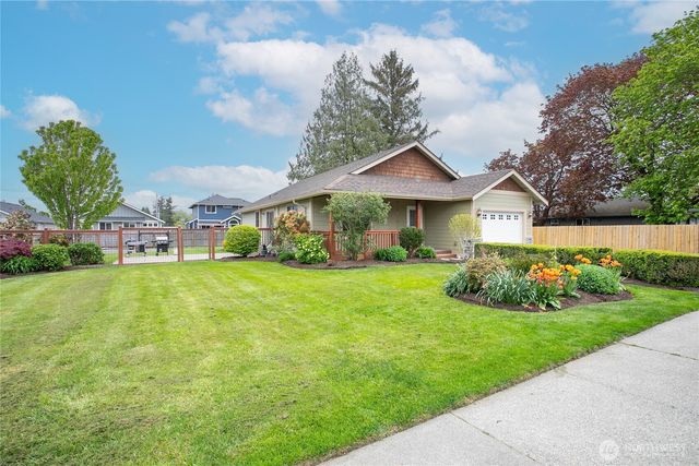 232 Front Street, Sumas, WA 98295