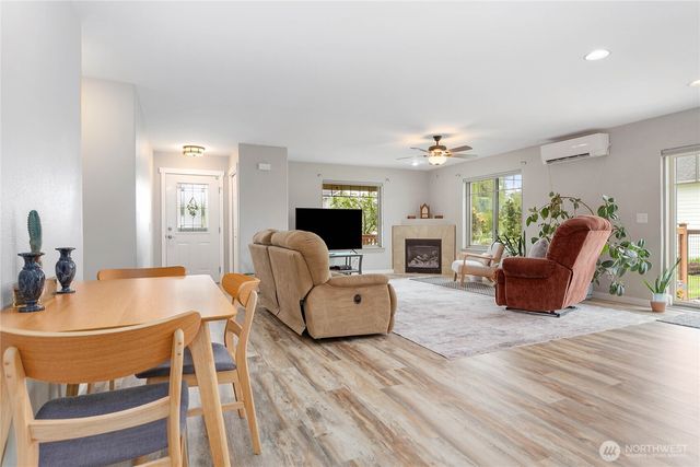 232 Front Street, Sumas, WA 98295